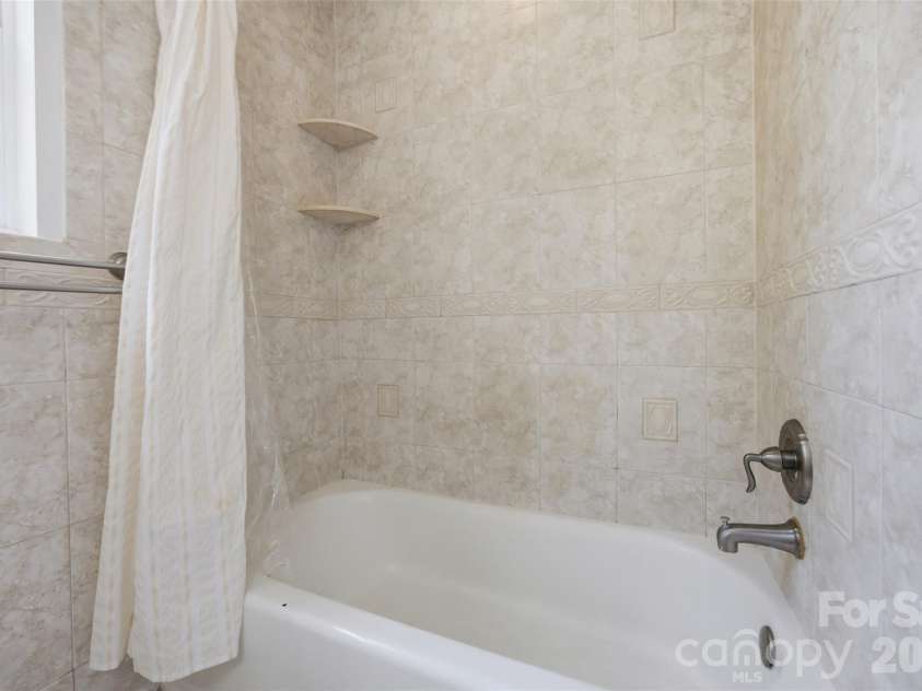 154 Reep Road, Kings Mountain, NC 28086.  MLS# CAR4406372, YatesRealty ID 40956. 