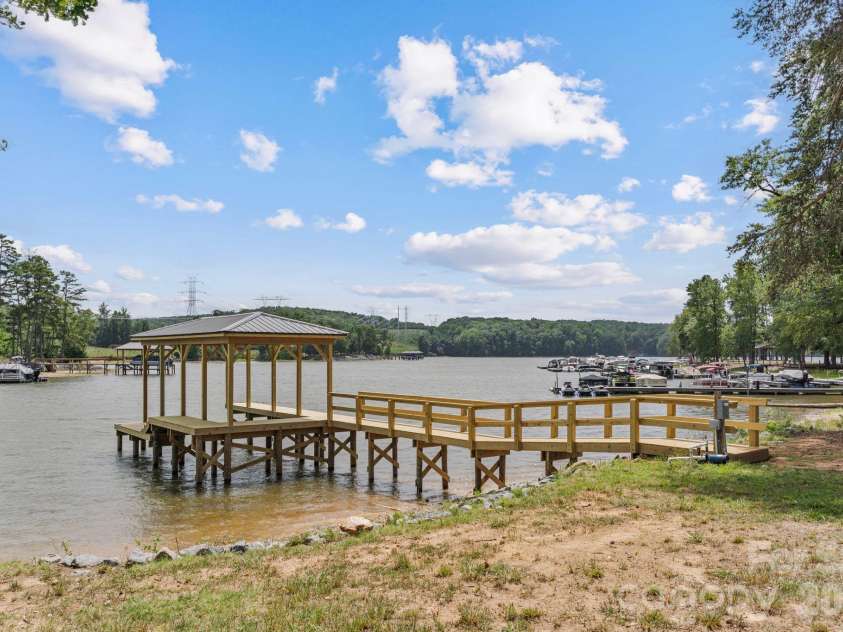 1535 Reflection Pointe Boulevard, Belmont, NC 28012.  MLS# CAR4406218, YatesRealty ID 40957. 