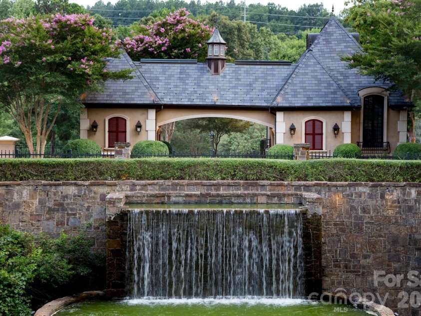 1535 Reflection Pointe Boulevard, Belmont, NC 28012.  MLS# CAR4406218, YatesRealty ID 40957. Reflection Pointe Entrance