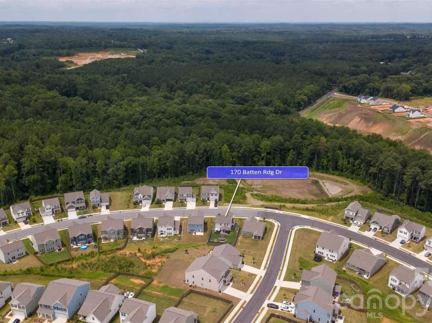 170 Batten Ridge Drive, Statesville, NC 28677.  MLS# CAR4407458, YatesRealty ID 40958. 