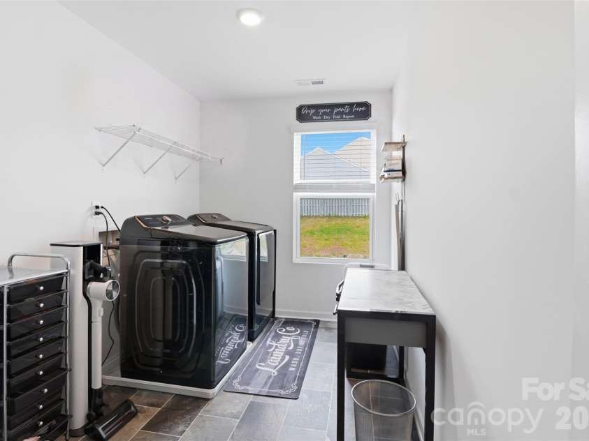 170 Batten Ridge Drive, Statesville, NC 28677.  MLS# CAR4407458, YatesRealty ID 40958. Laundry Room