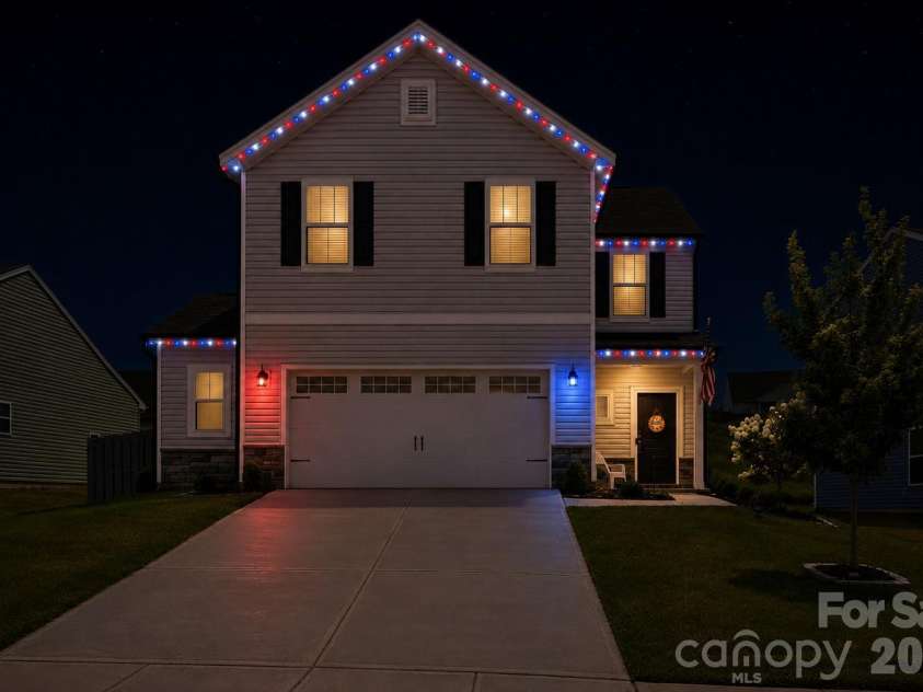 170 Batten Ridge Drive, Statesville, NC 28677.  MLS# CAR4407458, YatesRealty ID 40958. Permanent Lights for year round use