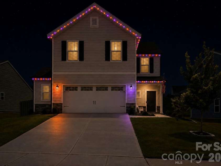 170 Batten Ridge Drive, Statesville, NC 28677.  MLS# CAR4407458, YatesRealty ID 40958. Professionally Installed