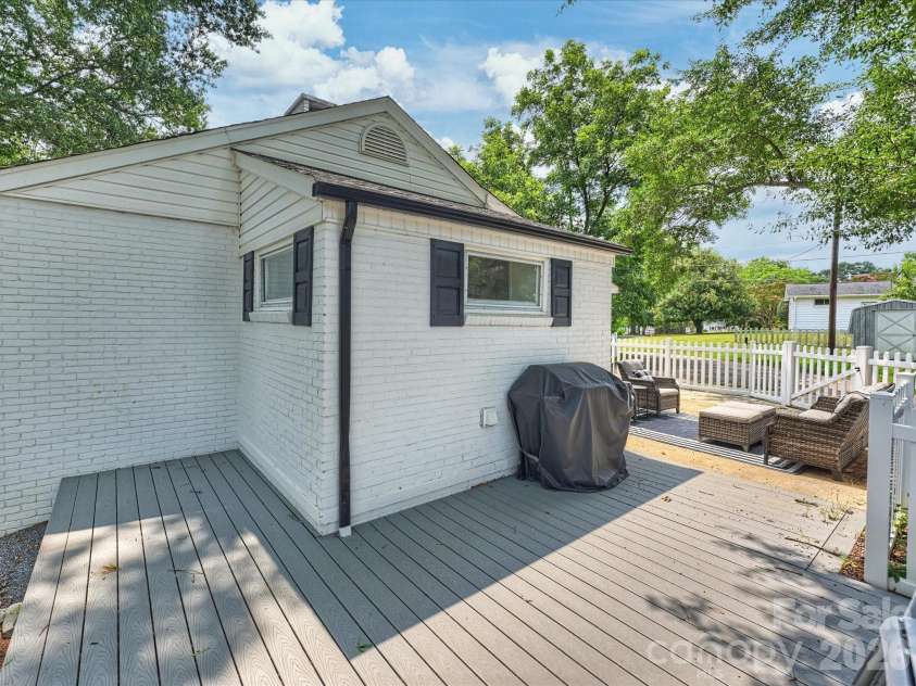 301 Harris Street, Fort Mill, SC 29715.  MLS# CAR4406271, YatesRealty ID 40959. Back Deck