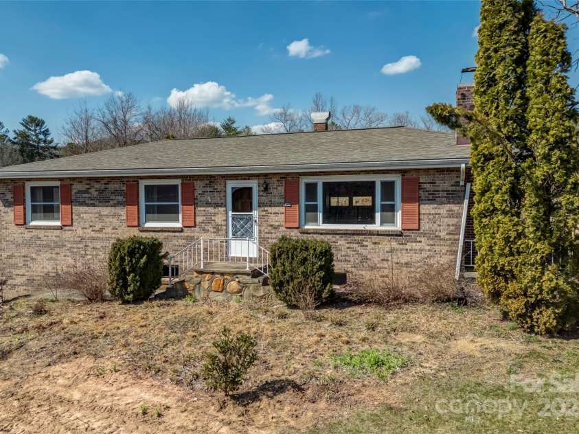 1344 Rosman Highway, Brevard, NC 28712.  MLS# CAR4234028, YatesRealty ID 4096. 