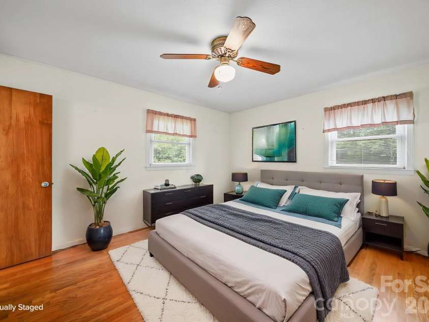1008 Longview Drive, New London, NC 28127.  MLS# CAR4374246, YatesRealty ID 40960. 