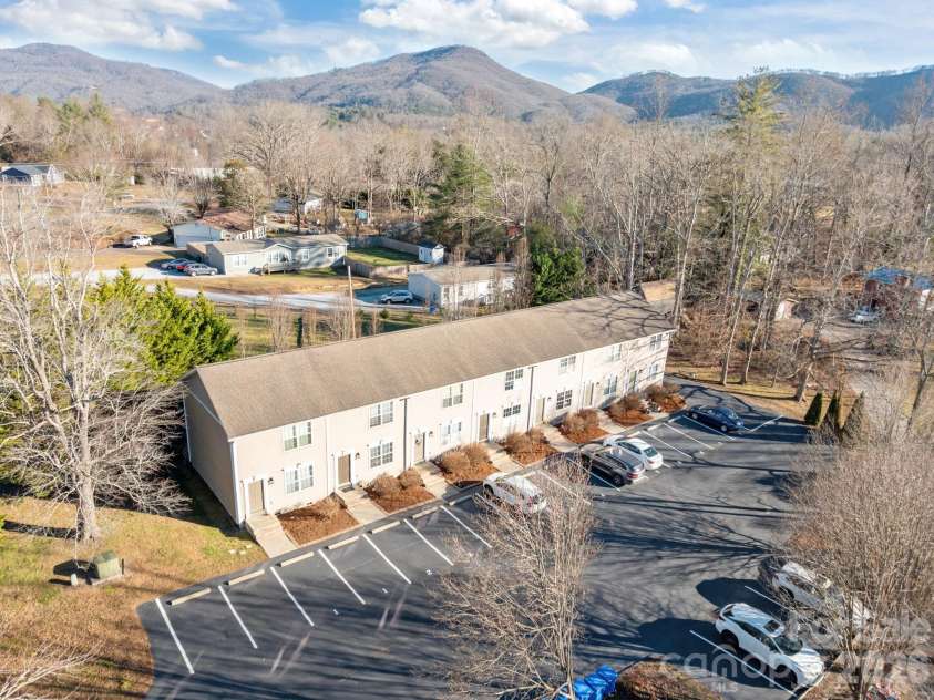 2 Meadow Glen Drive, Fletcher, NC 28732.  MLS# CAR4410204, YatesRealty ID 40961. 
