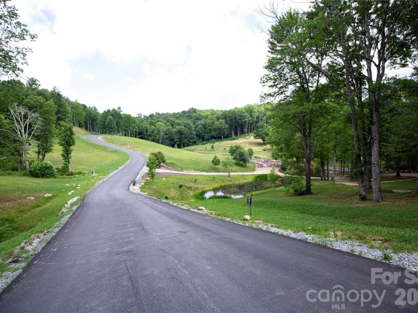 WR 29 Sierra Trail, Elk Park, NC 28622.  MLS# CAR4389934, YatesRealty ID 40962. 