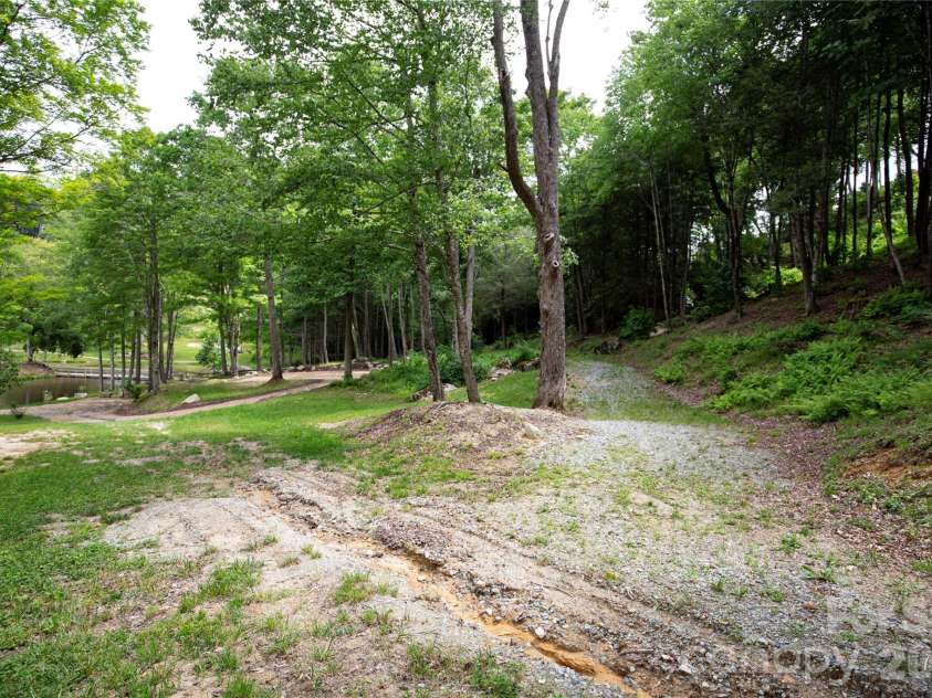 WR 29 Sierra Trail, Elk Park, NC 28622.  MLS# CAR4389934, YatesRealty ID 40962. 