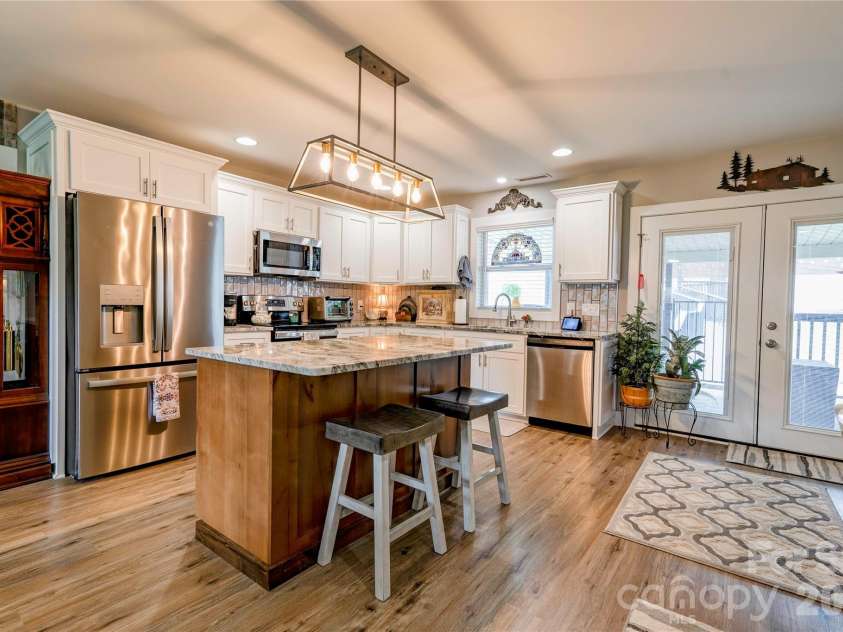 208 Enid Street, Lawndale, NC 28090.  MLS# CAR4408703, YatesRealty ID 40963. Kitchen
