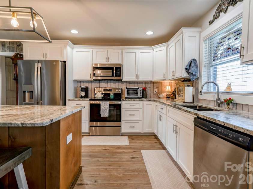 208 Enid Street, Lawndale, NC 28090.  MLS# CAR4408703, YatesRealty ID 40963. Kitchen