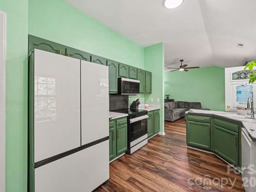 1906 Stonewyck Avenue, Kannapolis, NC 28081.  MLS# CAR4407521, YatesRealty ID 40965. 