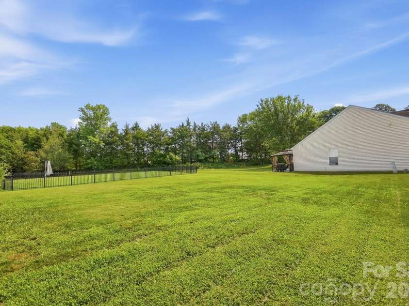 3104 Broad Plum Lane, Indian Trail, NC 28079.  MLS# CAR4397087, YatesRealty ID 40967. 