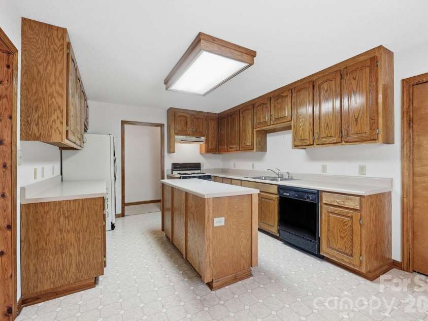 555 Brown Acres Road, Salisbury, NC 28146.  MLS# CAR4396152, YatesRealty ID 40968. 