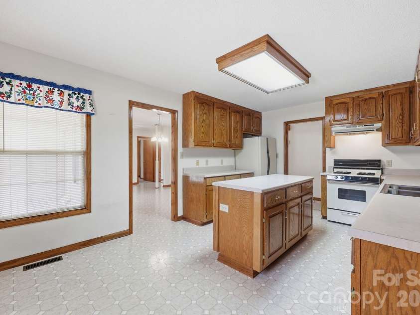 555 Brown Acres Road, Salisbury, NC 28146.  MLS# CAR4396152, YatesRealty ID 40968. 