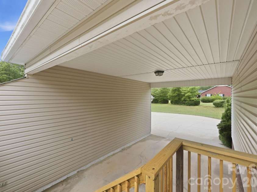 555 Brown Acres Road, Salisbury, NC 28146.  MLS# CAR4396152, YatesRealty ID 40968. 