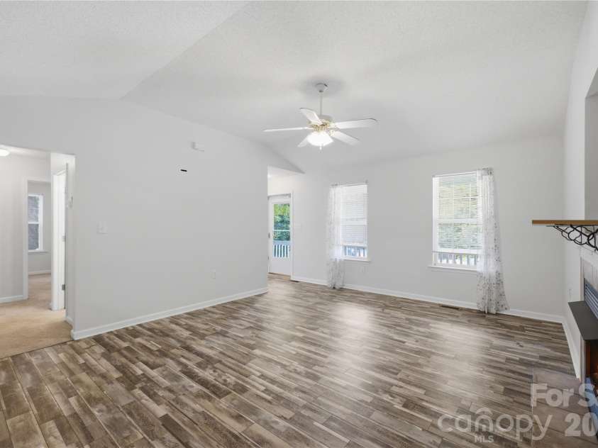 147 Valley Glen Drive, Troutman, NC 28166.  MLS# CAR4400282, YatesRealty ID 40969. 