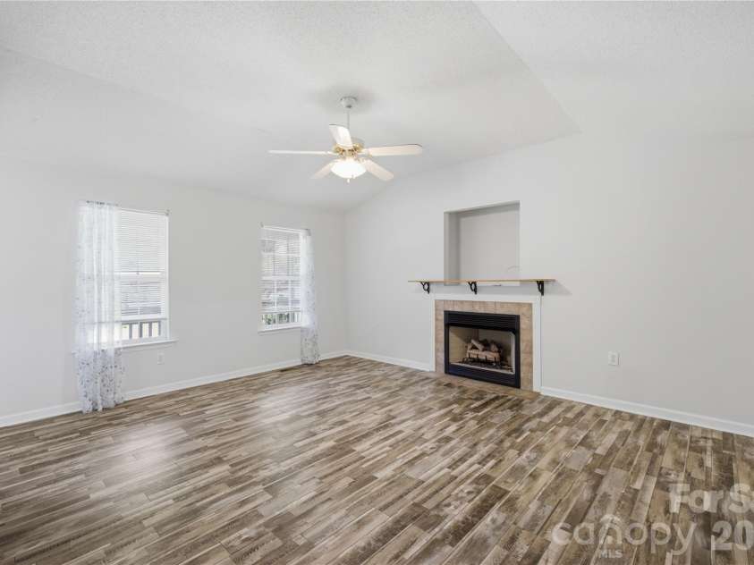 147 Valley Glen Drive, Troutman, NC 28166.  MLS# CAR4400282, YatesRealty ID 40969. 