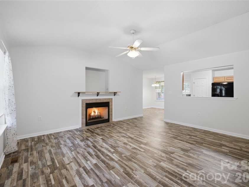 147 Valley Glen Drive, Troutman, NC 28166.  MLS# CAR4400282, YatesRealty ID 40969. 