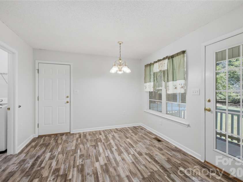 147 Valley Glen Drive, Troutman, NC 28166.  MLS# CAR4400282, YatesRealty ID 40969. 