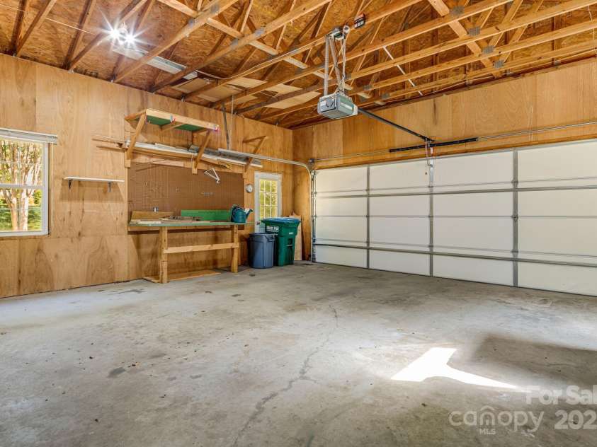 37 Poplar Creek Drive, Asheville, NC 28805.  MLS# CAR4306381, YatesRealty ID 4097. 