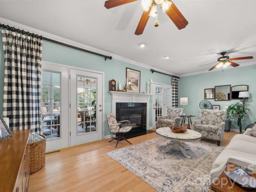 2255 Drawbridge Court, Rock Hill, SC 29732.  MLS# CAR4409450, YatesRealty ID 40970. 
