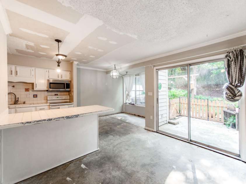 104 Heritage Parkway, Fort Mill, SC 29715.  MLS# CAR4408152, YatesRealty ID 40971. 
