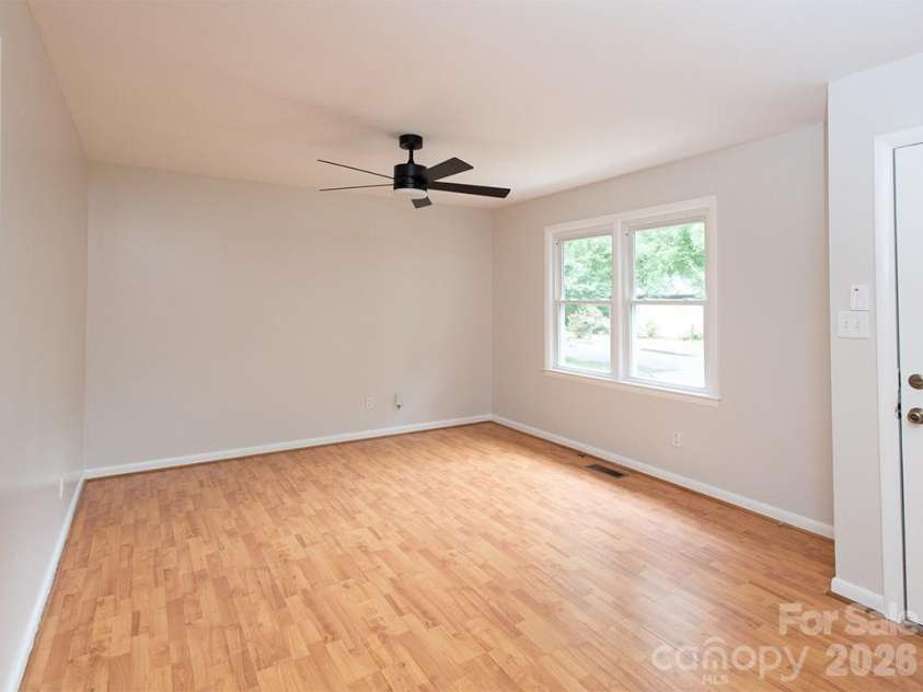 7 Brookshire Street Extension, Asheville, NC 28803.  MLS# CAR4396691, YatesRealty ID 40973. 