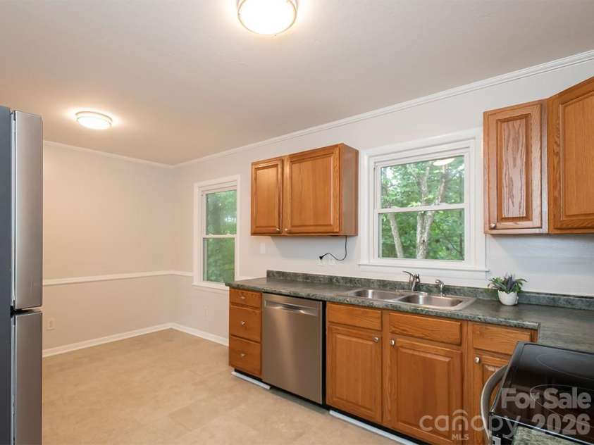7 Brookshire Street Extension, Asheville, NC 28803.  MLS# CAR4396691, YatesRealty ID 40973. 