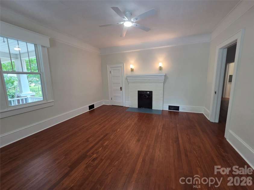 305 12th Street, Kannapolis, NC 28081.  MLS# CAR4409388, YatesRealty ID 40975. 