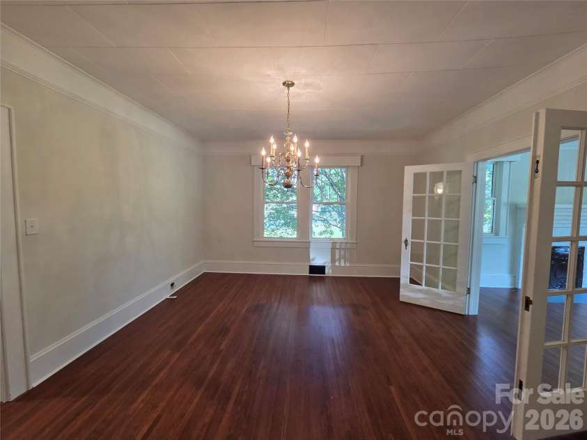 305 12th Street, Kannapolis, NC 28081.  MLS# CAR4409388, YatesRealty ID 40975. 