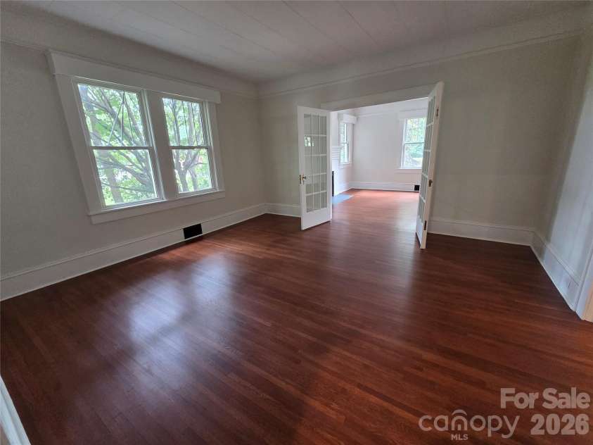 305 12th Street, Kannapolis, NC 28081.  MLS# CAR4409388, YatesRealty ID 40975. 