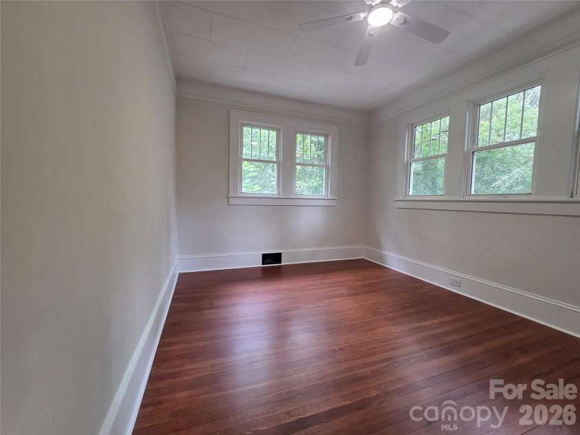 305 12th Street, Kannapolis, NC 28081.  MLS# CAR4409388, YatesRealty ID 40975. 