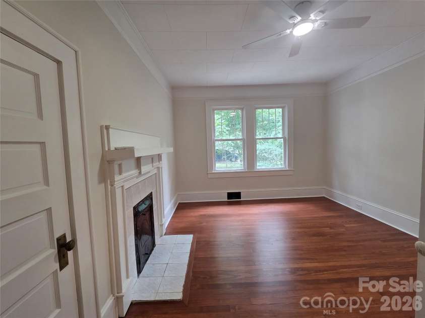 305 12th Street, Kannapolis, NC 28081.  MLS# CAR4409388, YatesRealty ID 40975. 