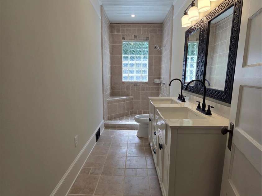 305 12th Street, Kannapolis, NC 28081.  MLS# CAR4409388, YatesRealty ID 40975. 
