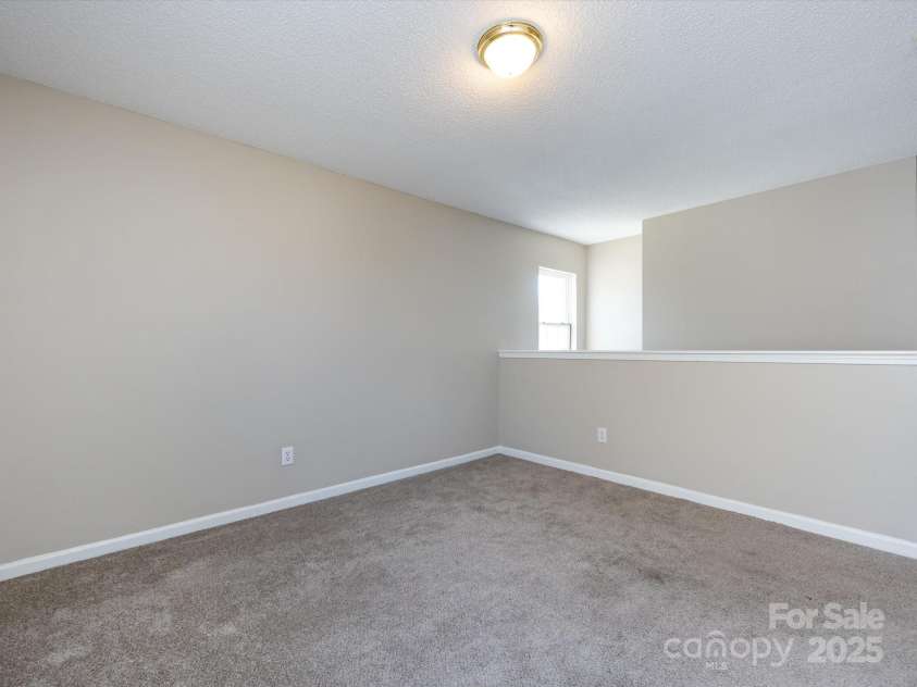 12915 Deaton Hill Drive, Charlotte, NC 28269.  MLS# CAR4227729, YatesRealty ID 4098. Loft