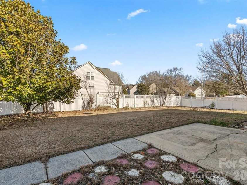 7215 Conifer Circle, Indian Trail, NC 28079.  MLS# CAR4407759, YatesRealty ID 40980. 