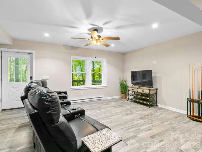 139 Kammerer Drive, Waynesville, NC 28785.  MLS# CAR4377937, YatesRealty ID 40981. Basement Den