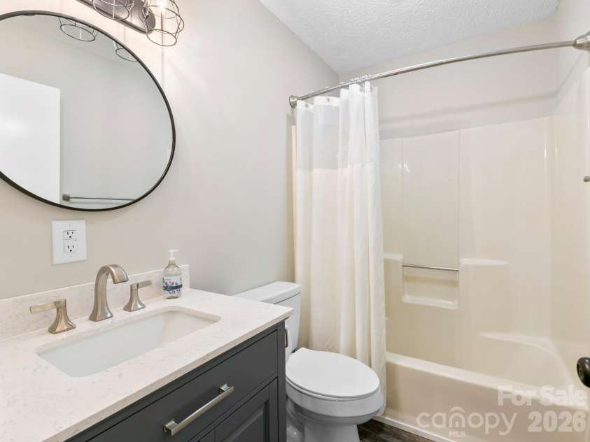 139 Kammerer Drive, Waynesville, NC 28785.  MLS# CAR4377937, YatesRealty ID 40981. Main Level Full Bathroom