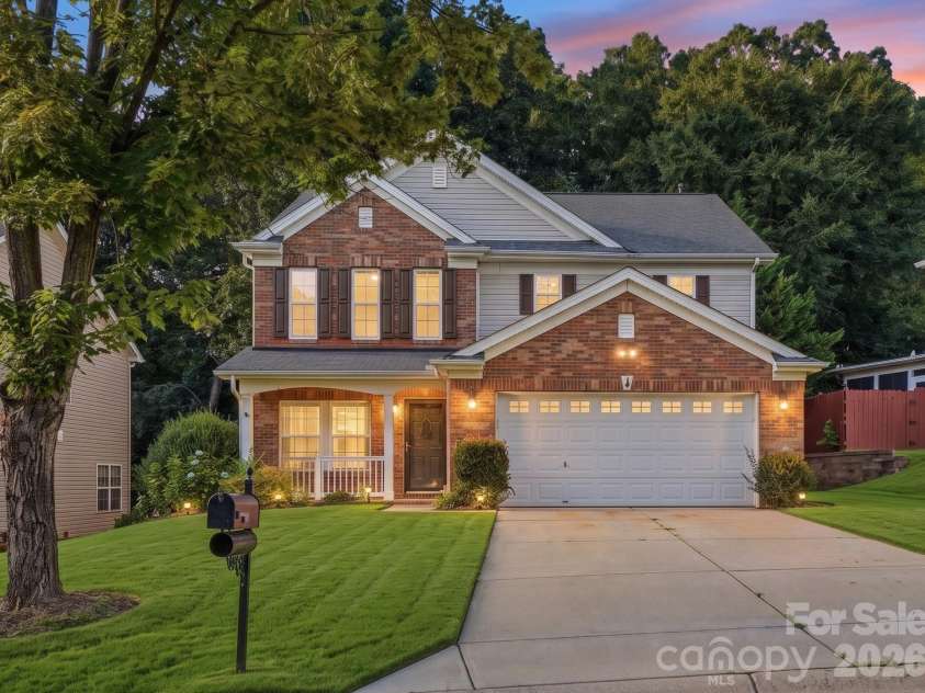 353 Primrose Walk, Fort Mill, SC 29715.  MLS# CAR4397458, YatesRealty ID 40982. 