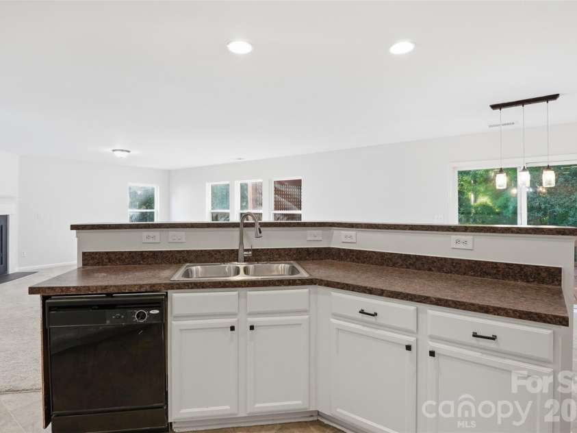 353 Primrose Walk, Fort Mill, SC 29715.  MLS# CAR4397458, YatesRealty ID 40982. 