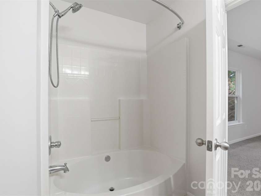 353 Primrose Walk, Fort Mill, SC 29715.  MLS# CAR4397458, YatesRealty ID 40982. 