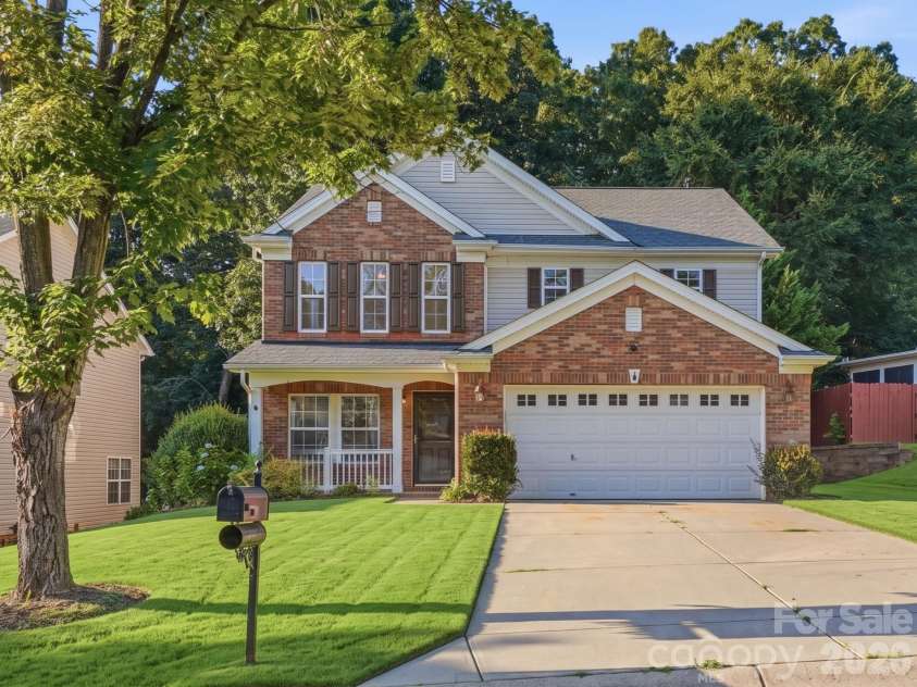 353 Primrose Walk, Fort Mill, SC 29715.  MLS# CAR4397458, YatesRealty ID 40982. 