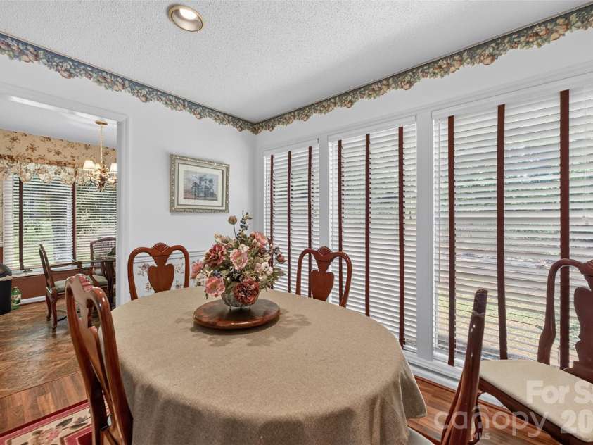 1630 12th Street, Hickory, NC 28601.  MLS# CAR4409034, YatesRealty ID 40984. 