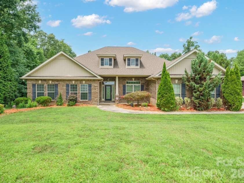 589 Shepherd Road, Troutman, NC 28166.  MLS# CAR4405314, YatesRealty ID 40988. Front of home