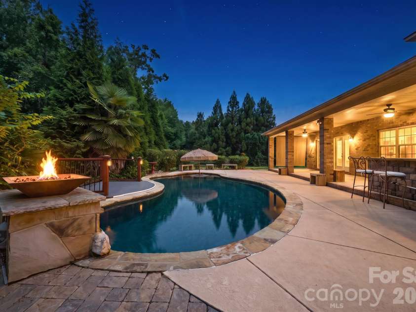 589 Shepherd Road, Troutman, NC 28166.  MLS# CAR4405314, YatesRealty ID 40988. In-ground backyard pool
