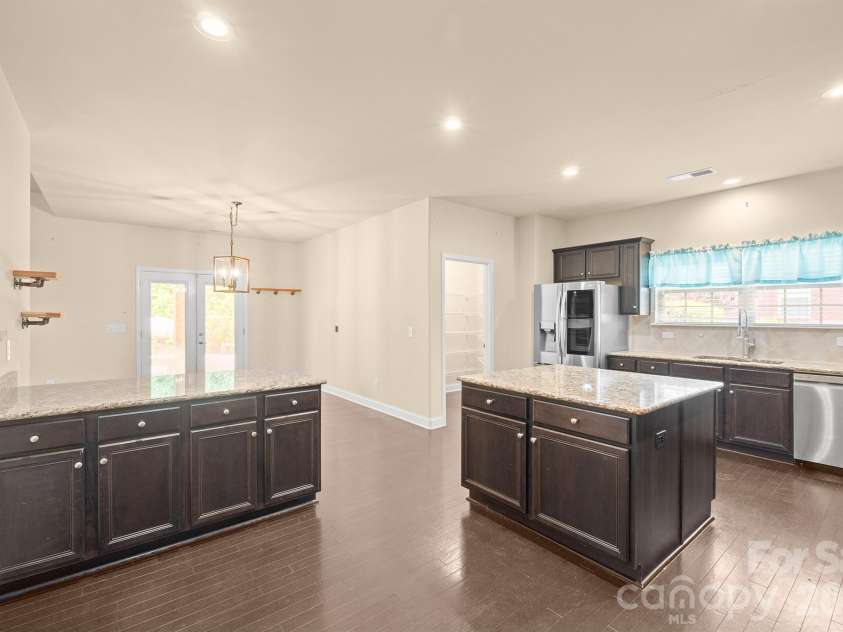 589 Shepherd Road, Troutman, NC 28166.  MLS# CAR4405314, YatesRealty ID 40988. Kitchen