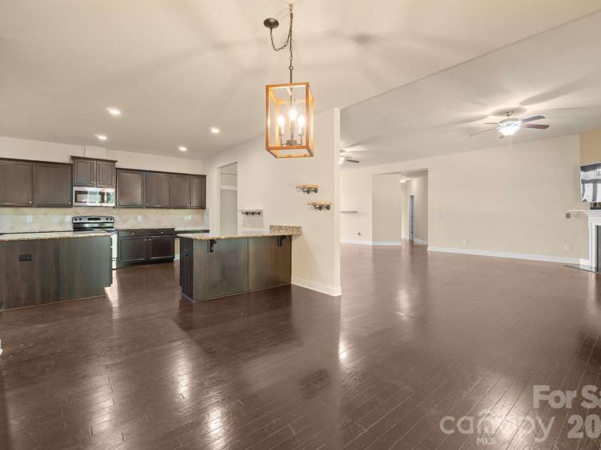 589 Shepherd Road, Troutman, NC 28166.  MLS# CAR4405314, YatesRealty ID 40988. Kitchen