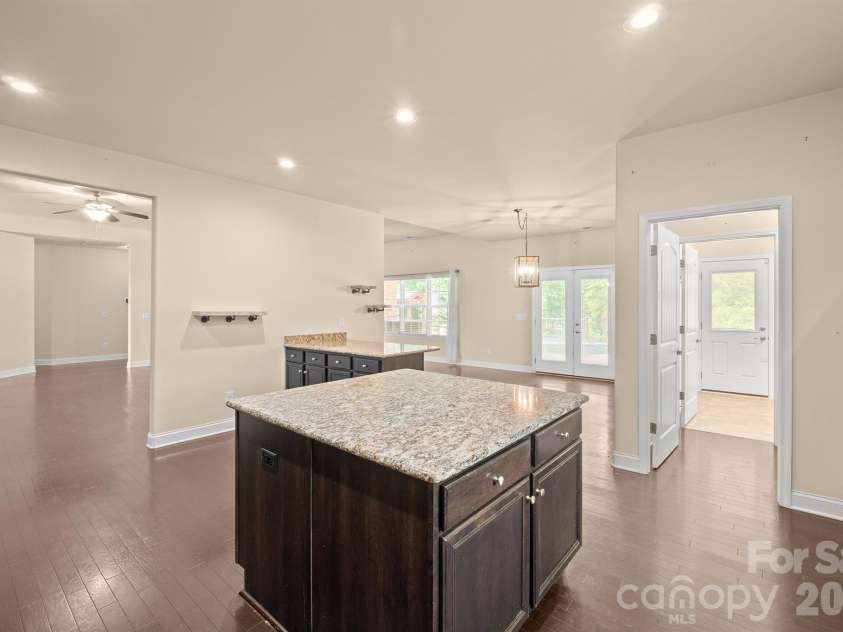 589 Shepherd Road, Troutman, NC 28166.  MLS# CAR4405314, YatesRealty ID 40988. Kitchen
