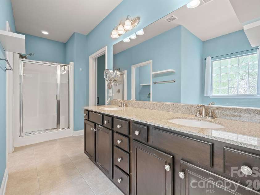 589 Shepherd Road, Troutman, NC 28166.  MLS# CAR4405314, YatesRealty ID 40988. Primary bathroom